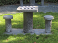 908232 Afbeelding van een stenen schaaktafel in het Máximapark in de wijk Leidsche Rijn te Utrecht, in de omgeving van ...